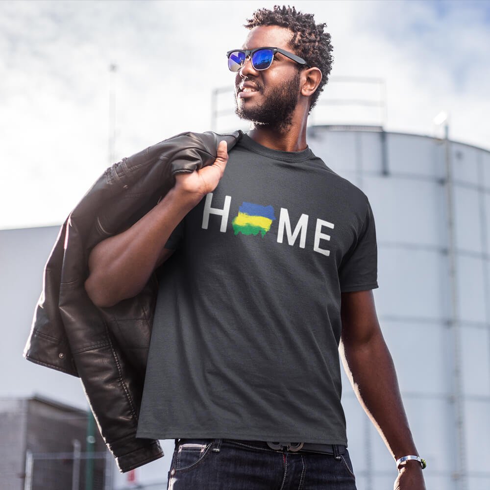 home-t-shirt-on-black-man-model-wearing-sun-glasses